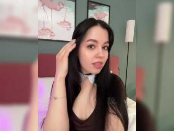 Businka13 — modelo de webcam en línea en bongacams