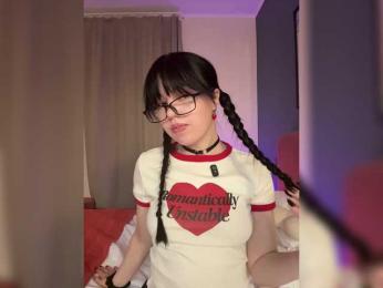 Businka13 — modelo de webcam en línea en bongacams