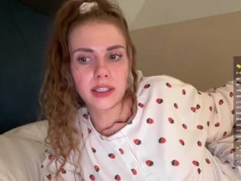 VikkiExtraCheese — bongacams