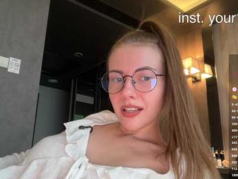 VikkiExtraCheese — bongacams