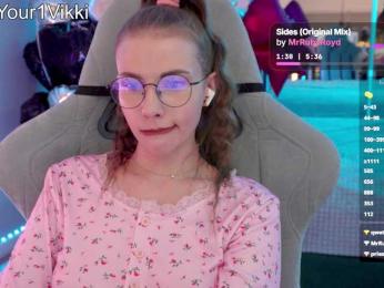 VikkiExtraCheese — bongacams