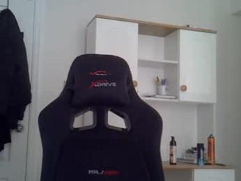 fortiori8 — modelo de webcam en línea en chaturbate