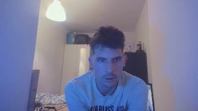 elfiguraplus — Cam4 stream photo (May 2025)
