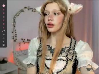 little_anitta — Chaturbate stream photo (Apr 2026)