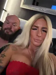 blondiluvsanal — Stripchat stream photo (Apr 2026)