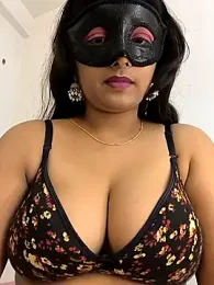 Naughty_Hottie_Eesha — modelo de webcam en línea en stripchat