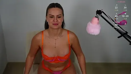 juliakhaleesii — modelo de webcam en línea en stripchat