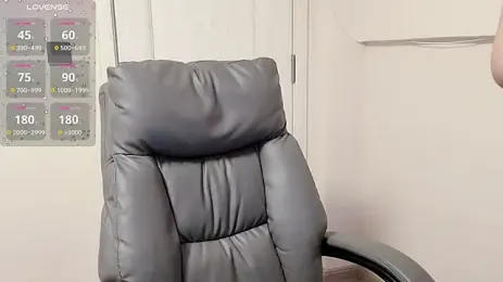 H-2005 — modelo de webcam en línea en stripchat
