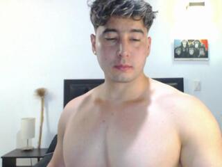 Miguel G — modelo de webcam en línea en flirt4free