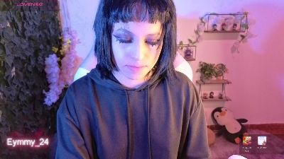 Eymmy_24 — modelo de webcam en línea en cam4