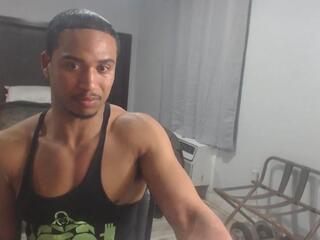 Devon Adam — modelo de webcam en línea en flirt4free