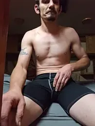 mike42088 — Stripchat stream photo (Apr 2026)