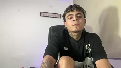 dominic_brandd23 — Stripchat stream photo (Mar 2026)