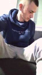 Jerjer42 — modelo de webcam en línea en cam4