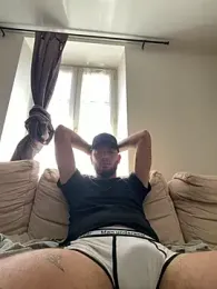 incr18 — Stripchat stream photo (Jun 2026)