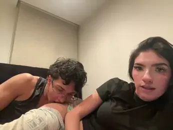 DesireLuxe — Stripchat stream photo (May 2026)