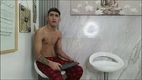 HORNY_PRETTY — modelo de webcam en línea en stripchat