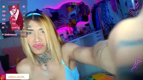 caroline_cossei — Stripchat stream photo (Mar 2026)