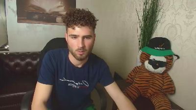 KyloEast — Cam4 stream photo (Apr 2026)