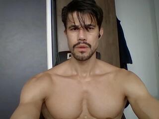 Pitter Brasil — flirt4free