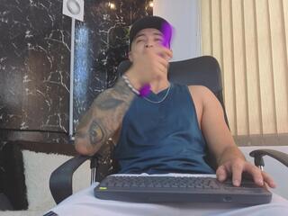 Allanx Ferrer — Flirt4free stream photo (Apr 2026)