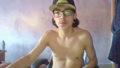 cuervoo420 — modelo de webcam en línea en cam4