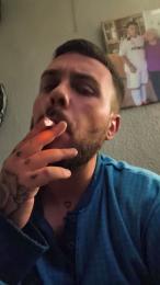 Neuto99 — modelo de webcam en línea en cam4