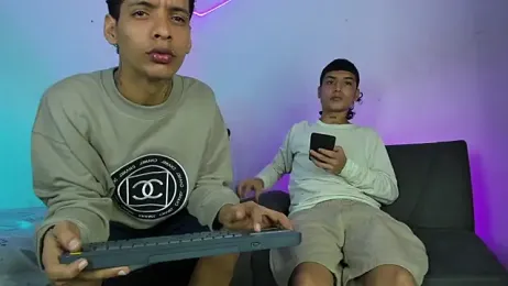 twinkDuohot — modelo de webcam en línea en stripchat