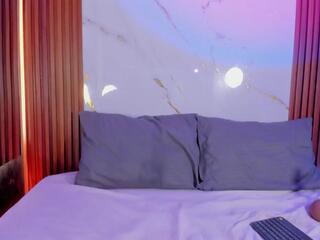 Violetta Quin — modelo de webcam en línea en flirt4free