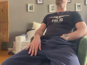 krummer_schwanz — Cam4 stream photo (Apr 2026)