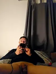 Andreas2335 — Stripchat stream photo (Jan 2026)