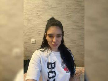 Caroline2000 — Bongacams stream photo (Mar 2026)
