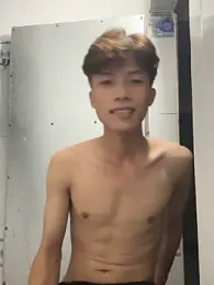 Nguyencuong1999 — modelo de webcam en línea en stripchat