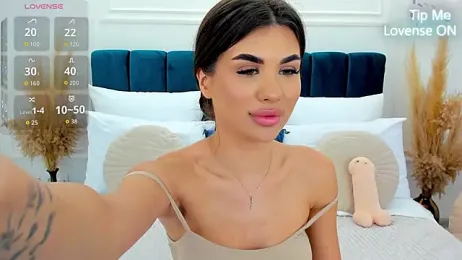 MonCarla — stripchat