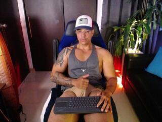 Sed — modelo de webcam en línea en flirt4free