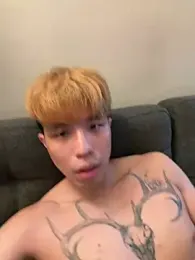 Zuii_310 — Stripchat stream photo (Jul 2026)