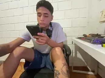 Max_TheHorseDick — Stripchat stream photo (Mar 2026)