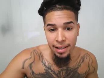 onlyafterours — modelo de webcam en línea en chaturbate