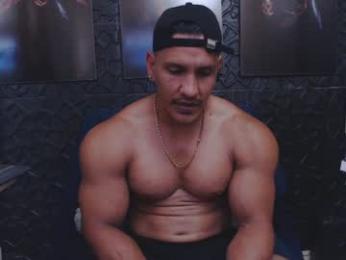 viktorherrera — Chaturbate stream photo (May 2026)