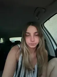 DoriDelux66 — modelo de webcam en línea en stripchat