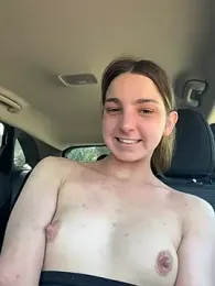 DoriDelux66 — modelo de webcam en línea en stripchat