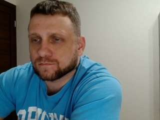 b-l-o-n-d — Camsoda profile photo