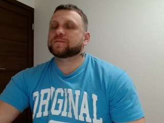 b-l-o-n-d — Camsoda stream photo (Apr 2026)