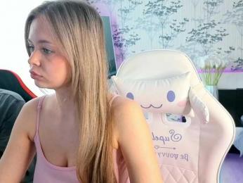 Cornflakes — modelo de webcam en línea en bongacams