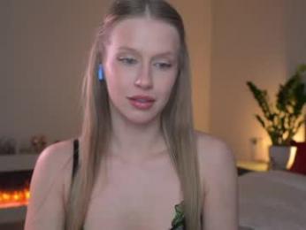 ella_twinkle — Chaturbate stream photo (Apr 2026)