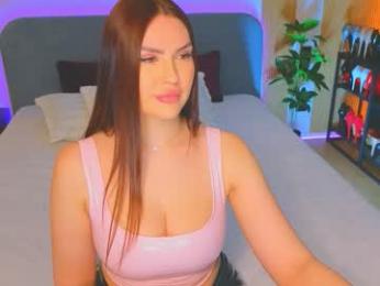 kira_sexxx — modelo de webcam en línea en chaturbate