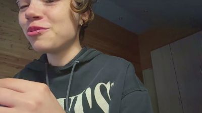 ElainaSynnott — Cam4 stream photo (Jun 2026)