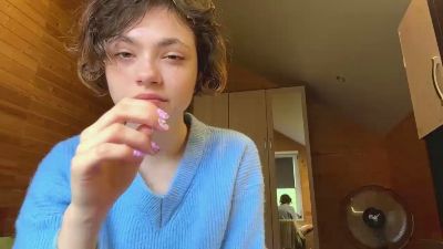 ElainaSynnott — Cam4 stream photo (Jun 2026)
