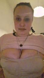 flower182 — Cam4 stream photo (Jan 2025)