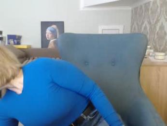 mallinia — Chaturbate stream photo (Apr 2026)